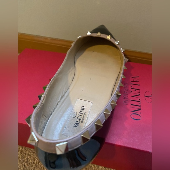 Valentino Garavani Rockstud Pointed Toe Ballerina Flat - Picture 6 of 13